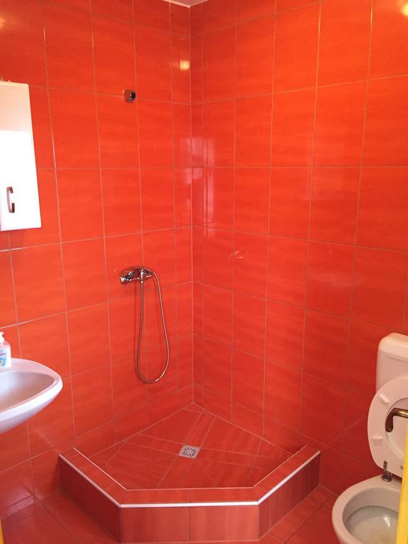 Aqua Thermal Soterapia Es Apartmanhaz Püspökladány الغرفة الصورة