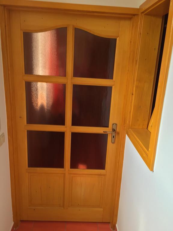 Aqua Thermal Soterapia Es Apartmanhaz Püspökladány الغرفة الصورة