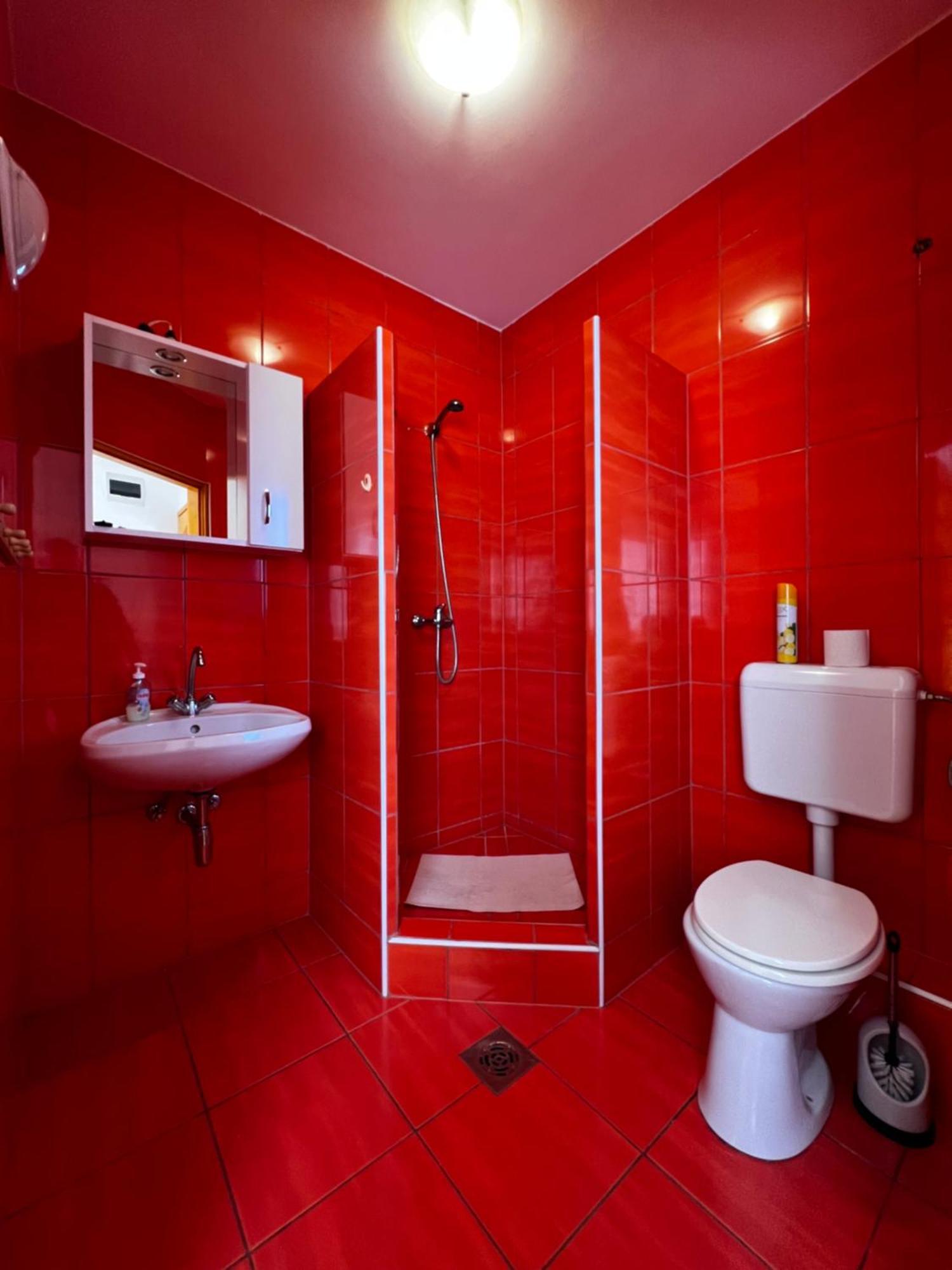 Aqua Thermal Soterapia Es Apartmanhaz Püspökladány المظهر الخارجي الصورة