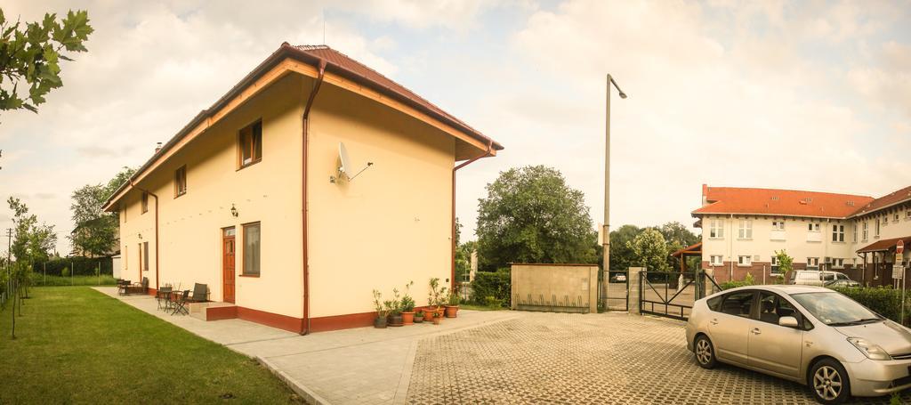 Aqua Thermal Soterapia Es Apartmanhaz Püspökladány المظهر الخارجي الصورة